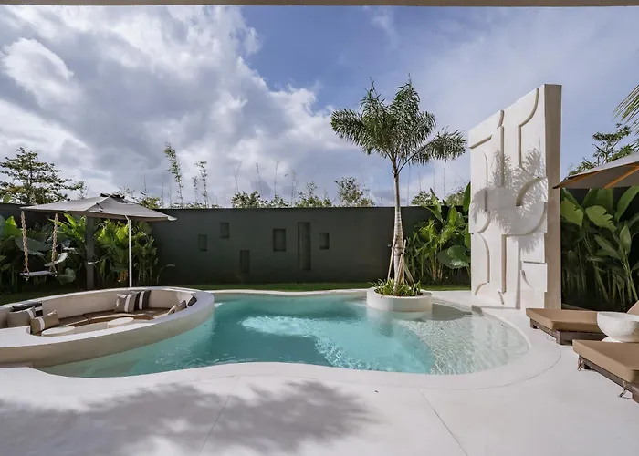 Bold X Gold - Modern Tropical Pool Villa Uluwatu (Bali)