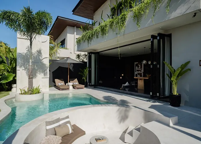 Bold X Gold - Modern Tropical Pool Villa